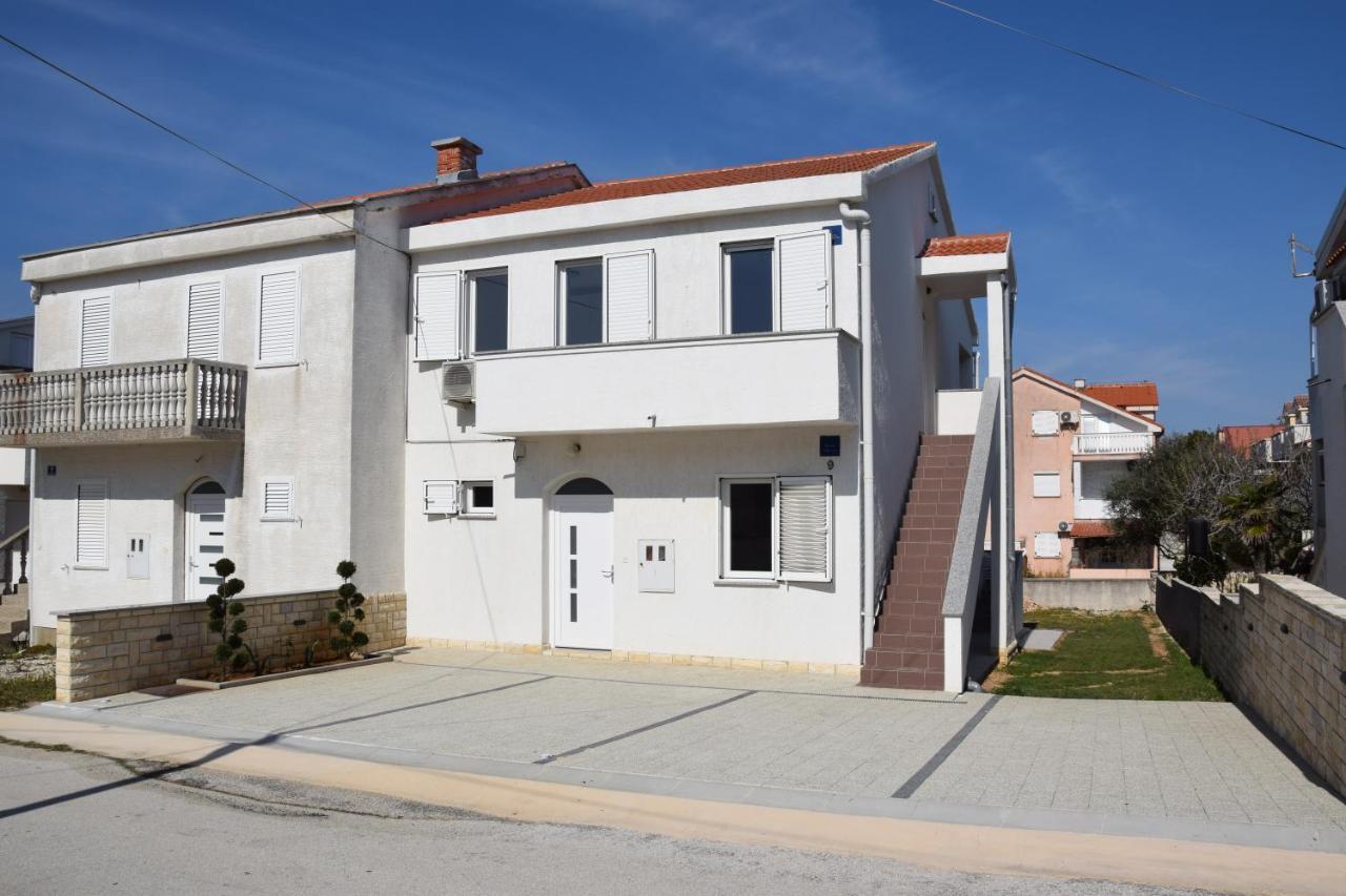 Apartment Bogdan 2 Povljana Exterior photo